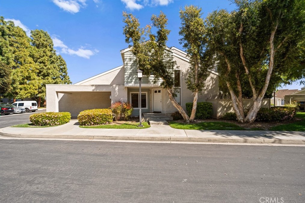 406 Deerfield Ave, Irvine, CA 92606-7651