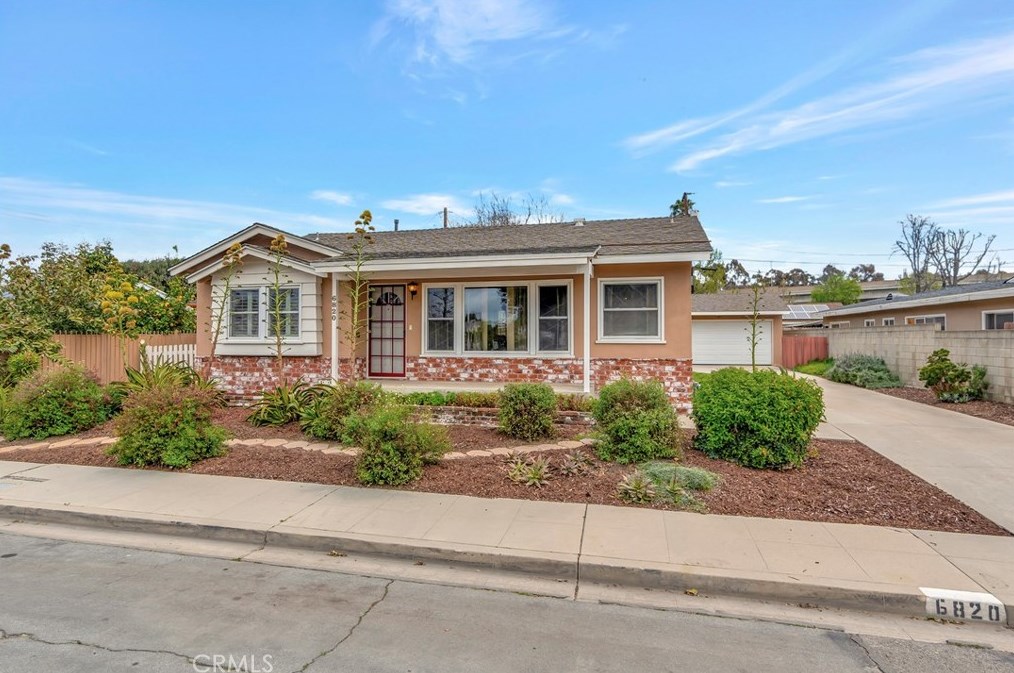 6820 White Ave, Long Beach, CA 90805-1349