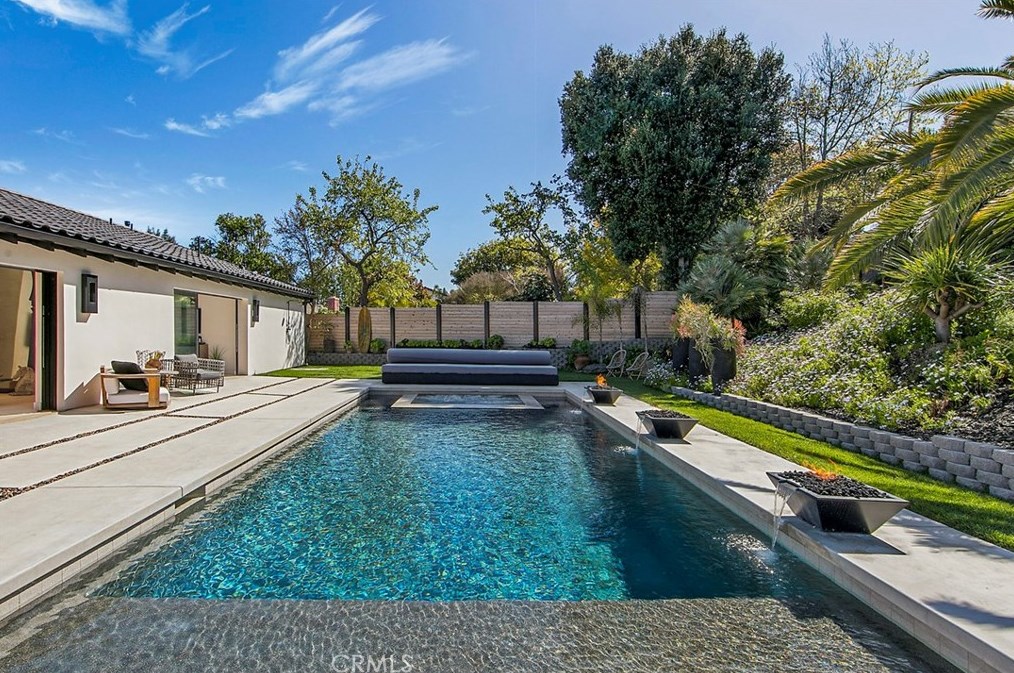30511 Paseo Del Valle, Laguna Beach CA  92677-2314 exterior
