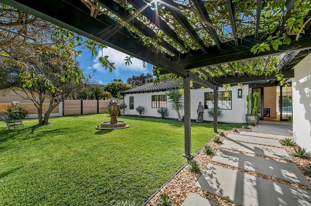 30511 Paseo Del Valle, Laguna Beach CA  92677-2314 exterior