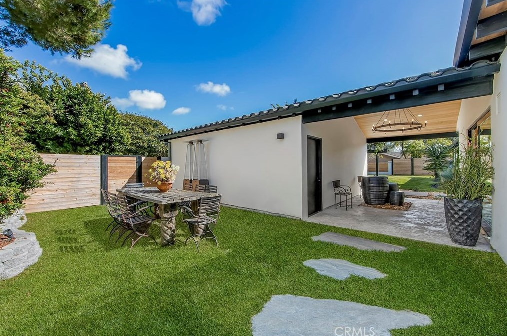 30511 Paseo Del Valle, Laguna Beach CA  92677-2314 exterior