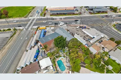 711 N Fairview Street, Santa Ana, CA 92703 - Photo 18