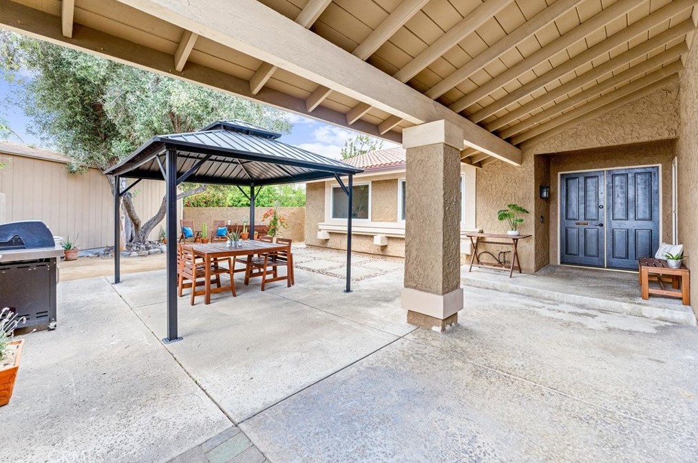 331 S Carole Ln, Orange, CA 92869