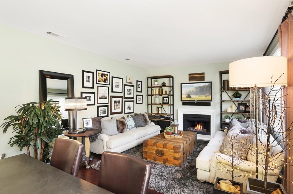 9 Thorn Hl, Irvine, CA 92602