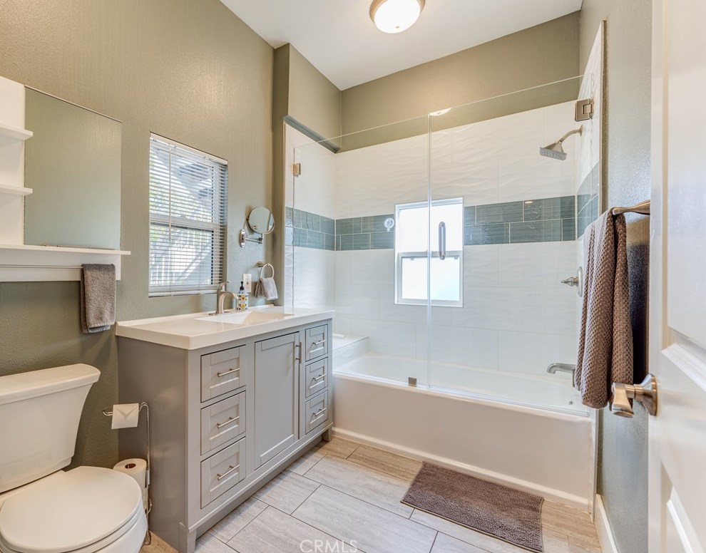 1108 5th St, Santa Ana CA  92703-3802 exterior