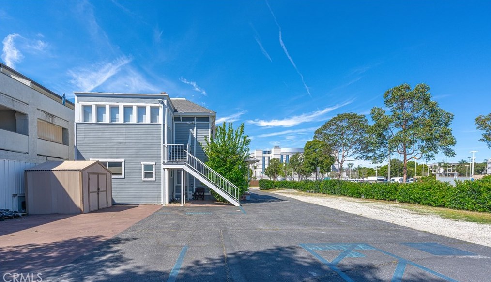 1108 5th St, Santa Ana CA  92703-3802 exterior