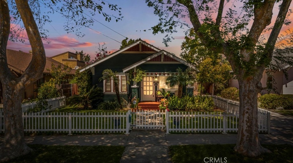 607 E Almond Ave, Orange, CA 92866