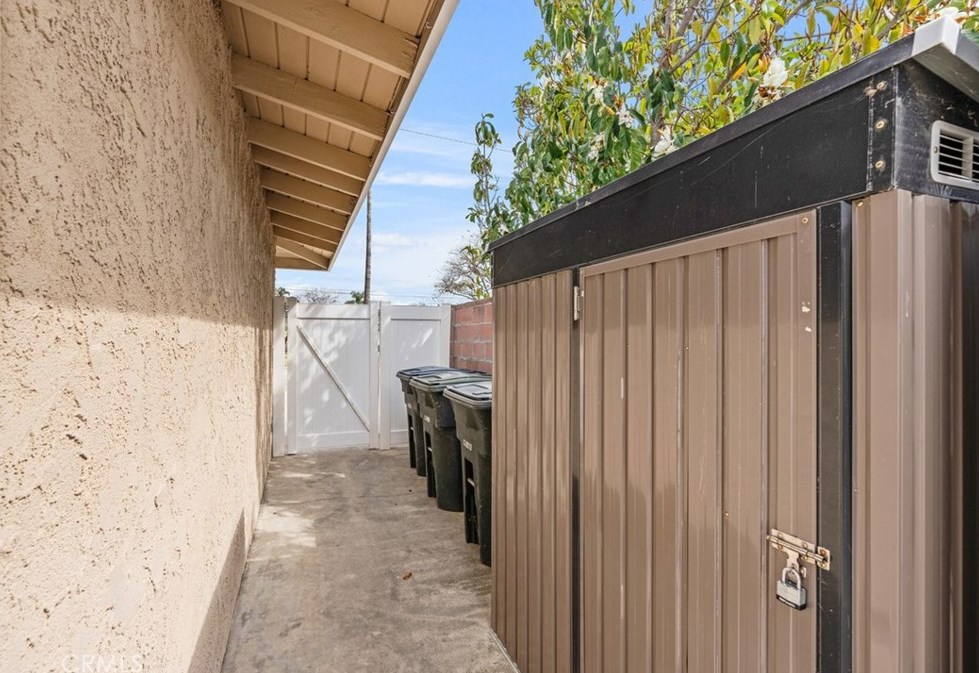 4500 Tiller Ave, Orange CA  92868-1449 exterior