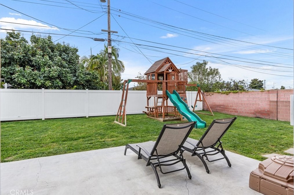 4500 Tiller Ave, Orange CA  92868-1449 exterior