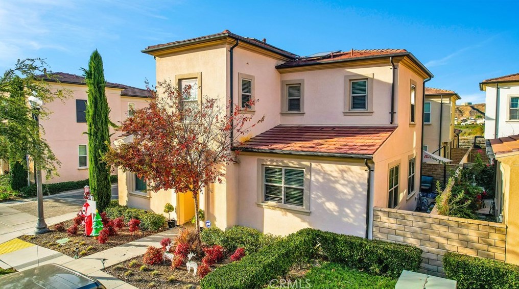 22091 Propello Dr, Santa Clarita, CA 91350-8548