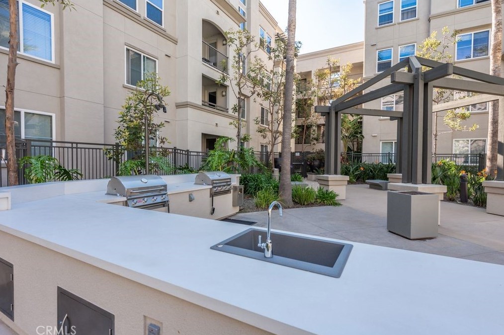 1352 Scholarship, Irvine CA  92612-5686 exterior
