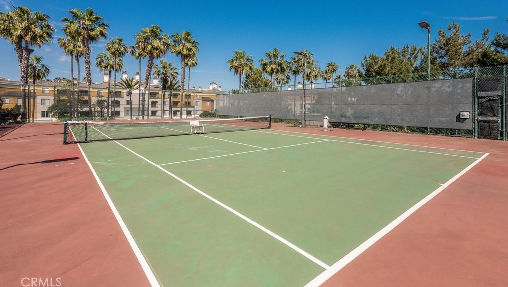 1352 Scholarship, Irvine CA  92612-5686 exterior