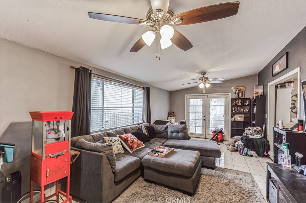 391 Quince Dr, San Jacinto, CA 92582