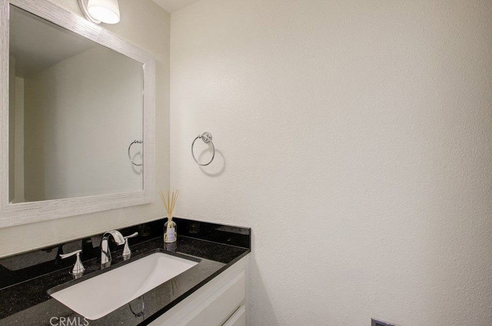 1707 Heritage Cir, Anaheim CA  92804-6553 exterior