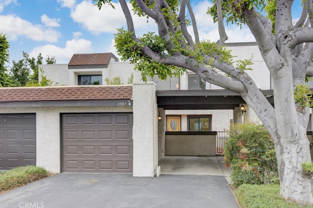 1707 Heritage Cir, Anaheim CA  92804-6553 exterior