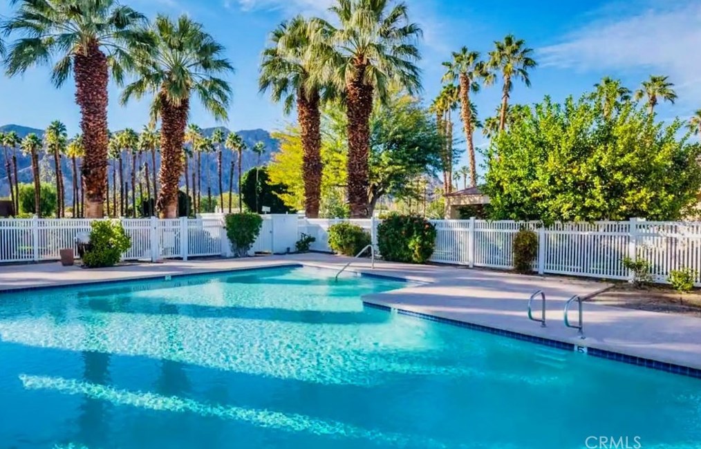 54480 Shoal Crk, La Quinta CA  92253-4767 exterior
