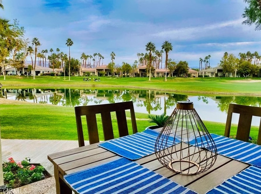 54480 Shoal Crk, La Quinta CA  92253-4767 exterior