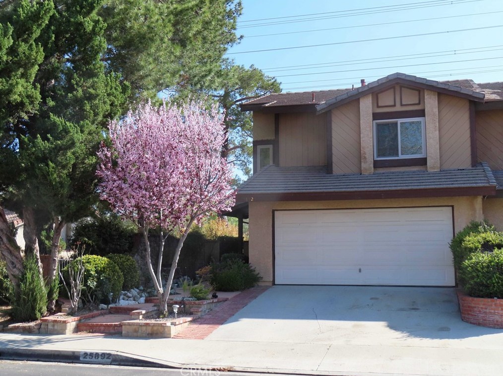 25892 Estaban Dr, Santa Clarita, CA 91355-2164