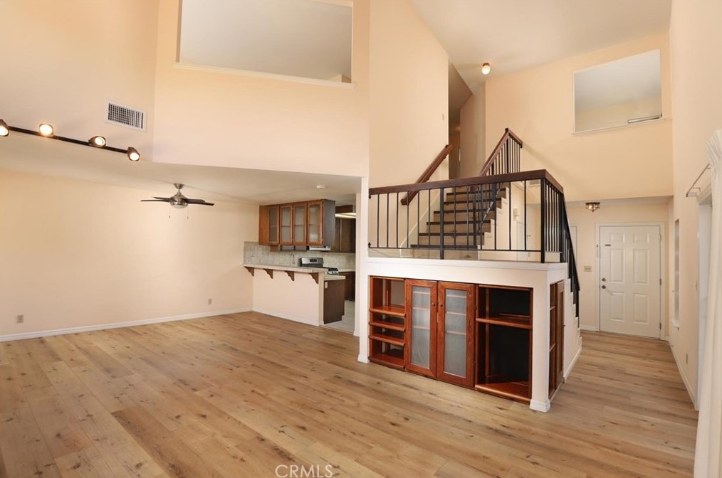 25892 Estaban Dr, Santa Clarita CA  91355-2164 exterior