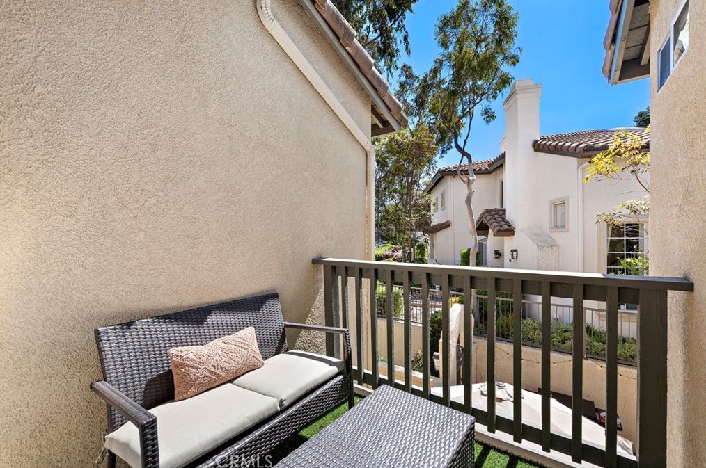 77 Tierra Montanosa, Trabuco Canyon CA  92688-3365 exterior