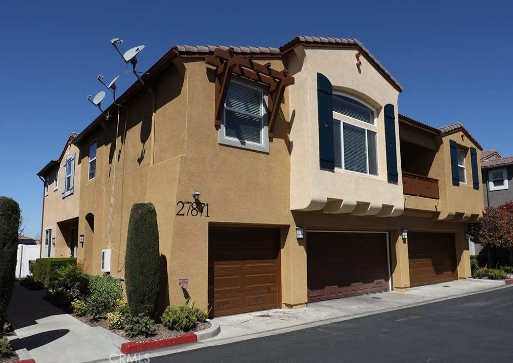27871 Cactus Ave, Moreno Valley, CA 92555-5767
