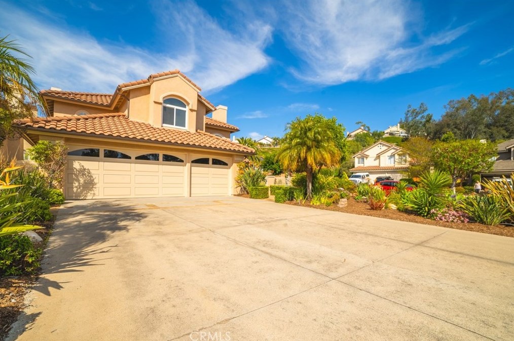 32031 Lomita Dr, Trabuco Canyon, CA 92679