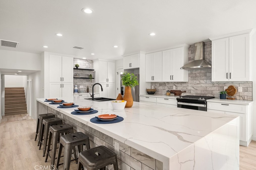 4915 7th Ave, Los Angeles CA  90043-4839 exterior