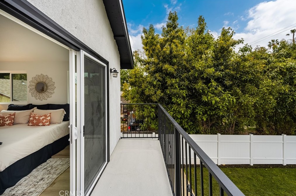 4915 7th Ave, Los Angeles CA  90043-4839 exterior