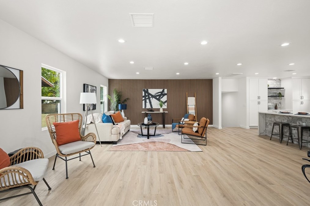 4915 7th Ave, Los Angeles CA  90043-4839 exterior