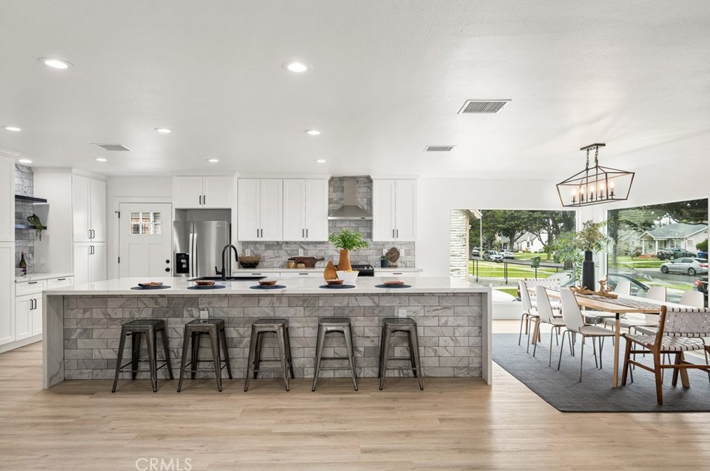 4915 7th Ave, Los Angeles CA  90043-4839 exterior