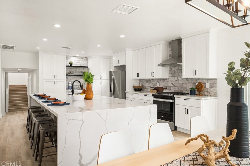 4915 7th Ave, Los Angeles CA  90043-4839 exterior