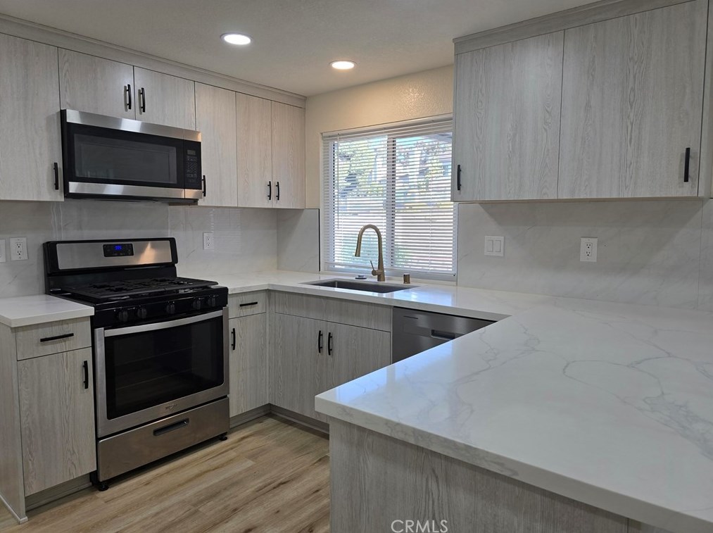 2397 Cottonwood Trl, Chino Hills CA  91709-1183 exterior