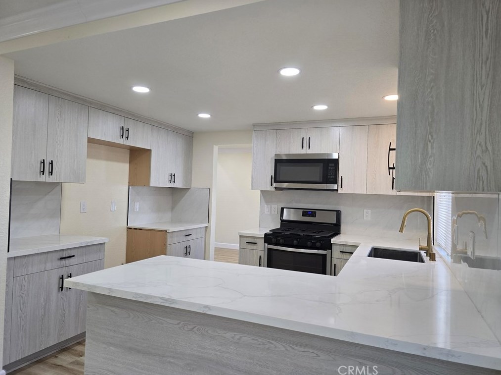 2397 Cottonwood Trl, Chino Hills CA  91709-1183 exterior