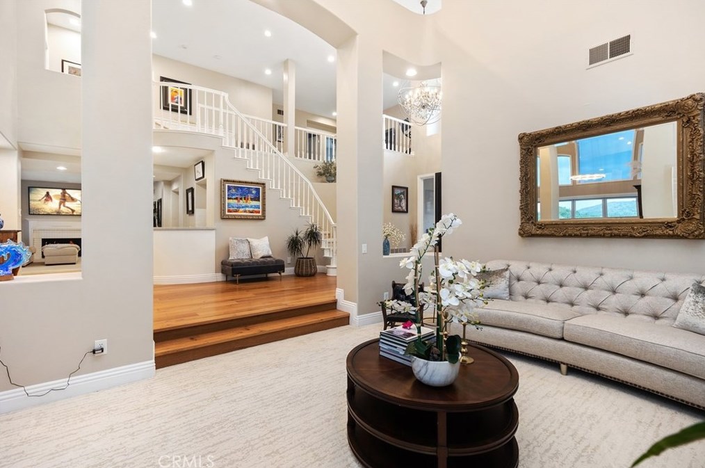 8 Sawmill, Trabuco Canyon CA  92679-4205 exterior