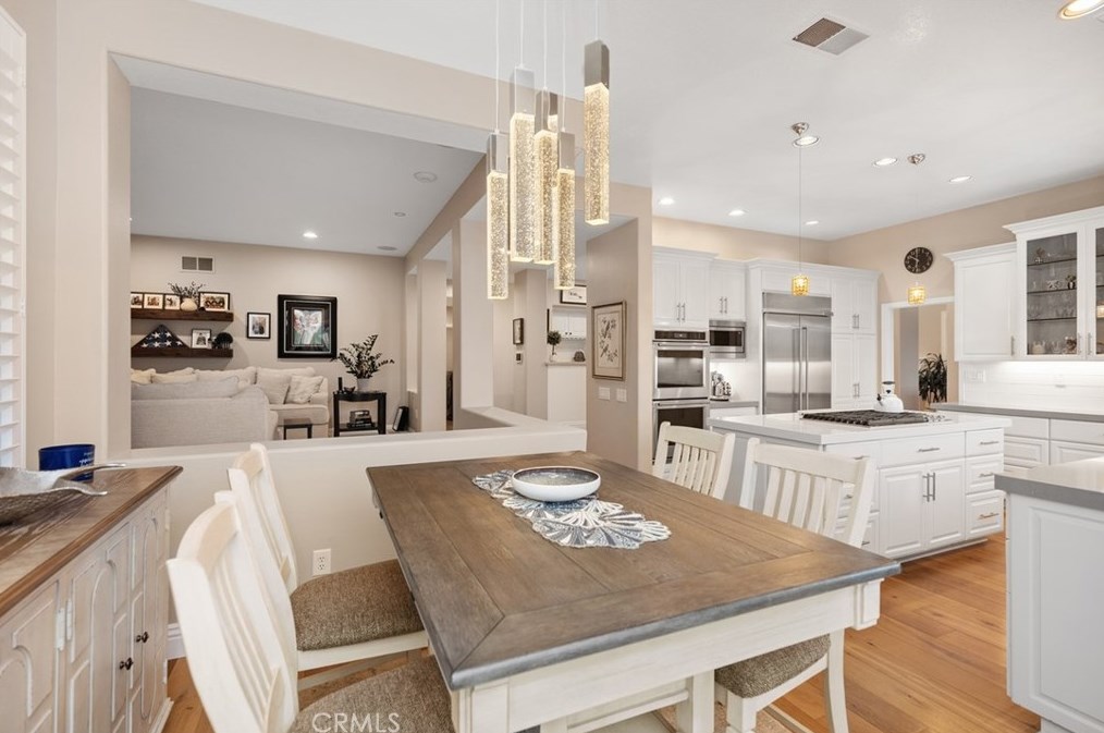 8 Sawmill, Trabuco Canyon CA  92679-4205 exterior