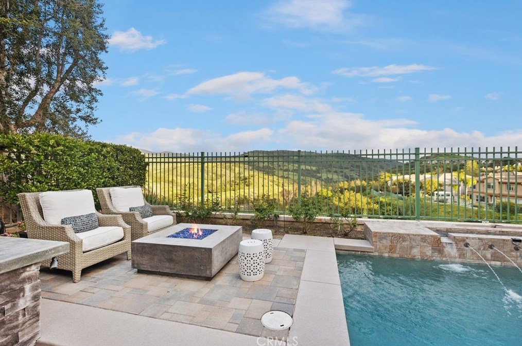 8 Sawmill, Trabuco Canyon CA  92679-4205 exterior