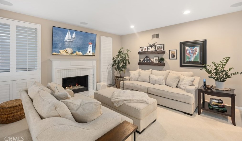 8 Sawmill, Trabuco Canyon CA  92679-4205 exterior