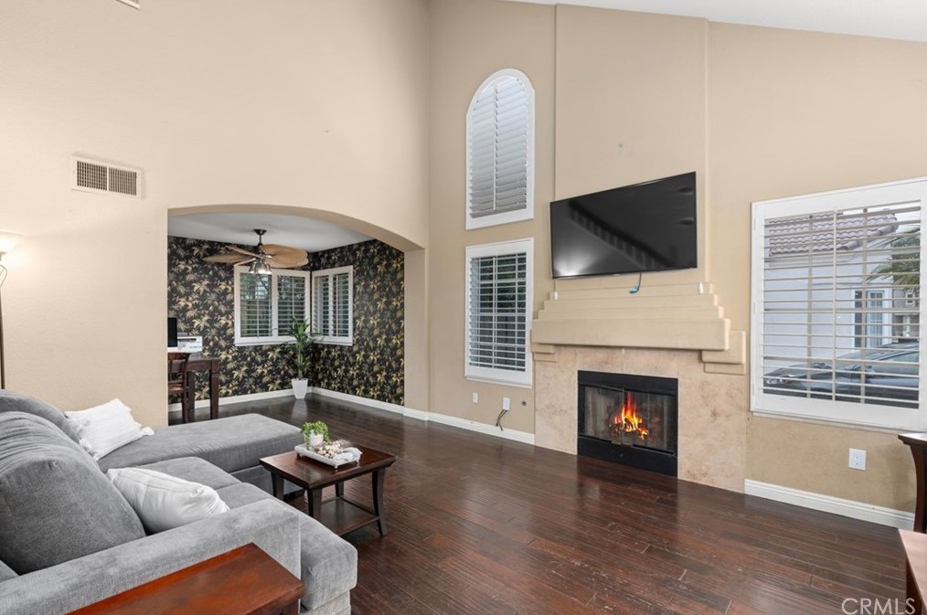 28 Santa Clara St, Laguna Beach, CA 92656-1321