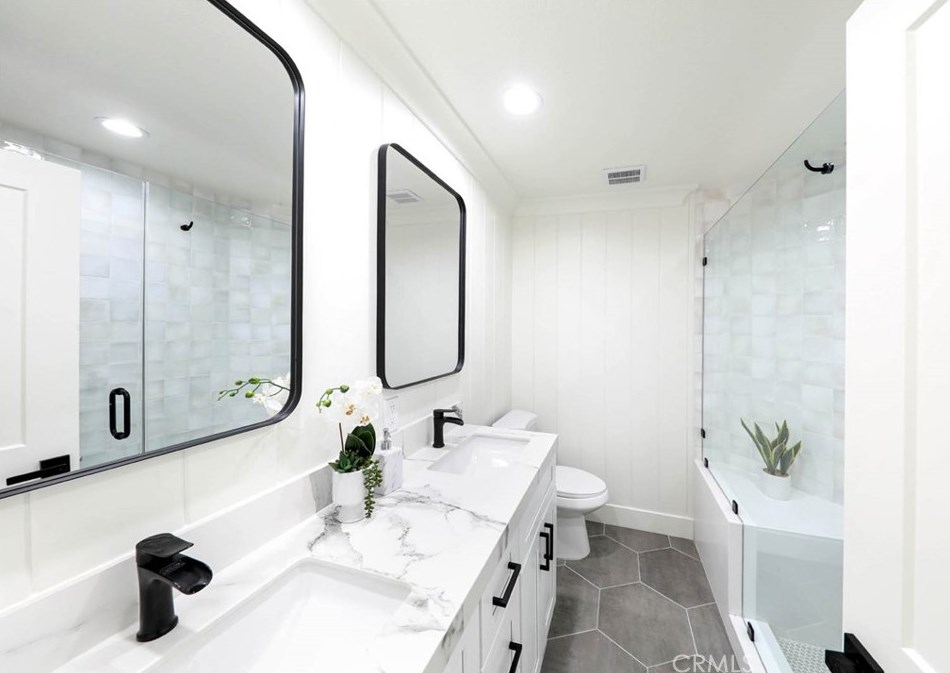 9 Daybreak, Irvine CA  92614-5403 exterior