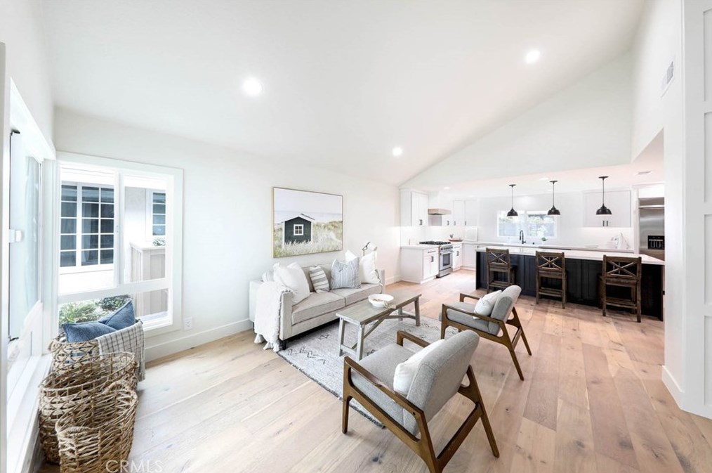 9 Daybreak, Irvine CA  92614-5403 exterior