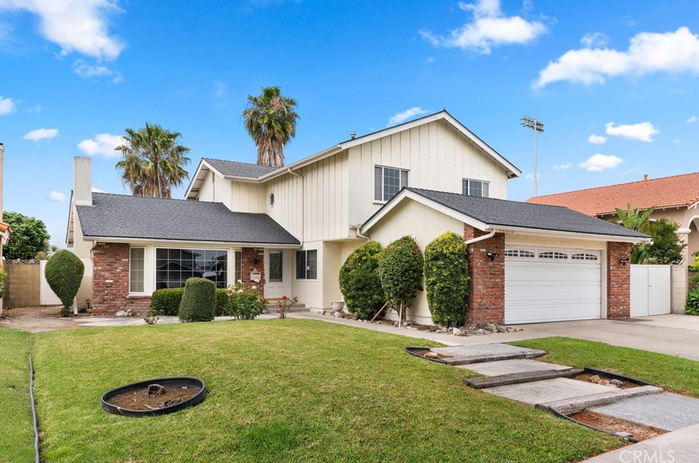 11619 Quartz Ave, Santa Ana, CA 92708-2533