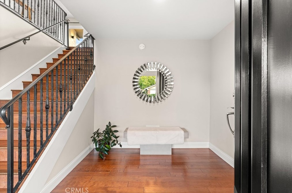 2006 Vista Cajon, Newport Beach, CA 92660