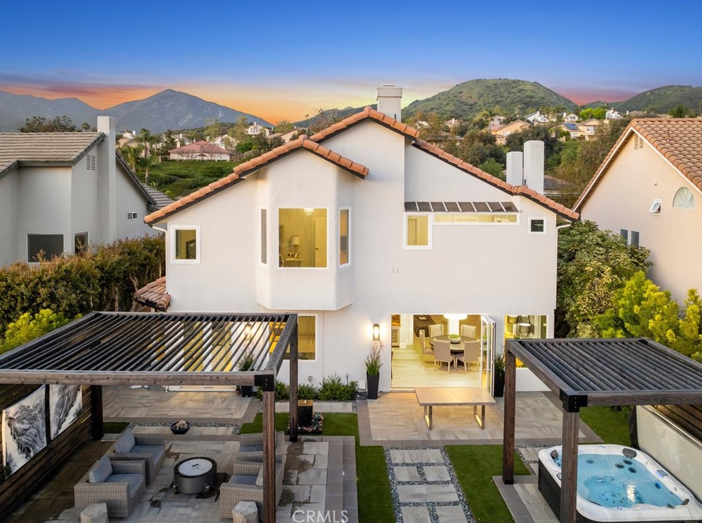 32732 Coppercrest Dr, Trabuco Canyon CA  92679-3373 exterior