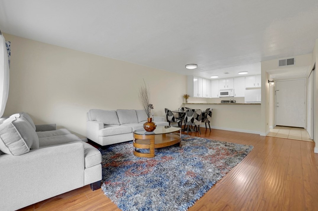 44 Tangelo, Irvine CA  92618-4460 exterior