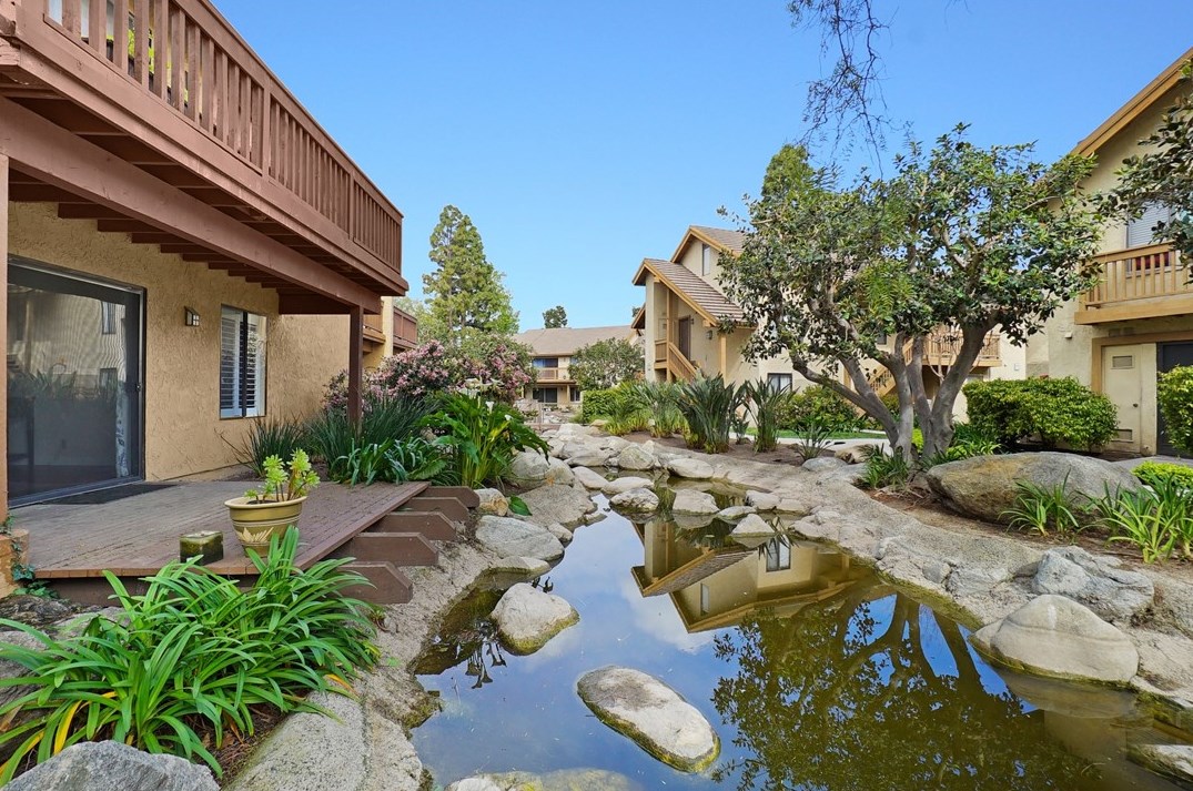 44 Tangelo, Irvine CA  92618-4460 exterior