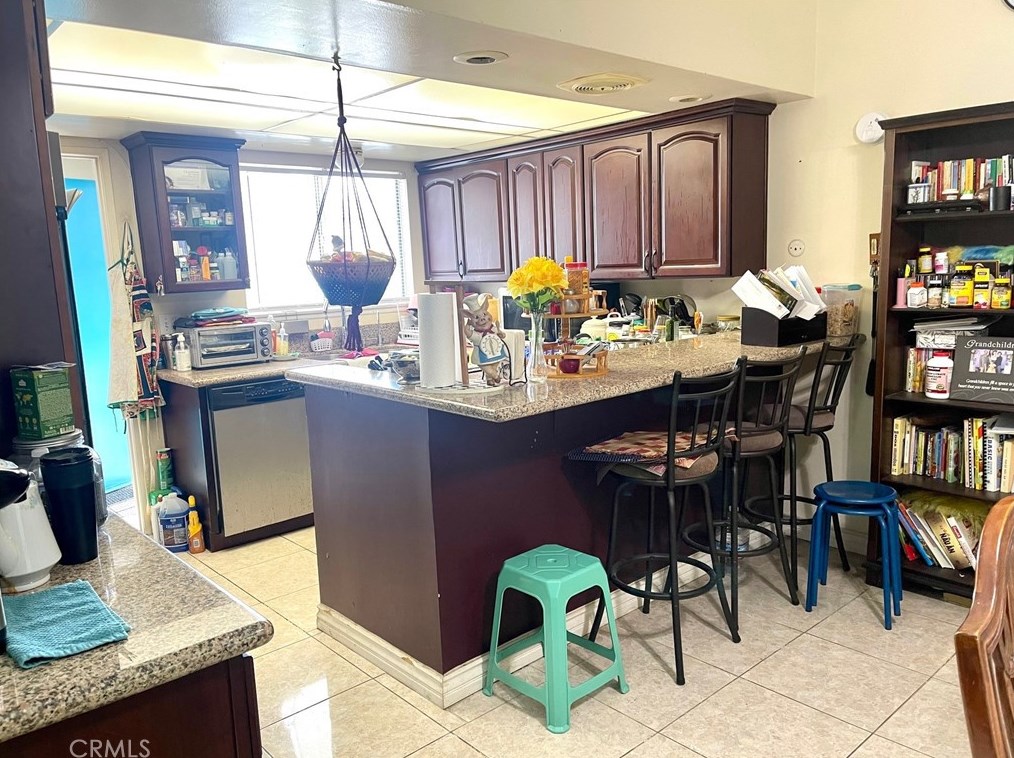 15640 Marie Pl, Westminster, CA 92683-7534