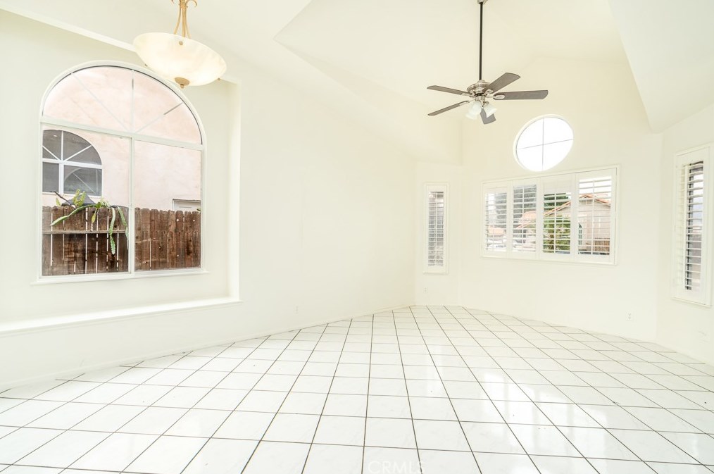 360 Noga Ave, San Jacinto, CA 92582-3822