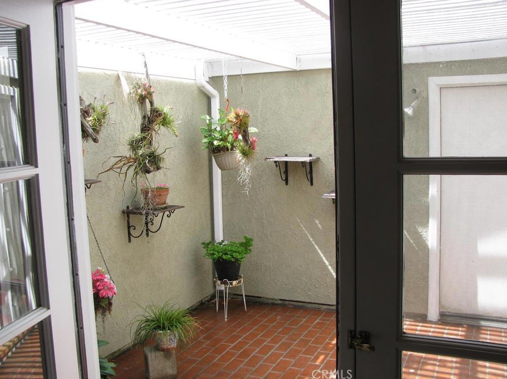 1 Winterbranch, Irvine CA  92604-4604 exterior