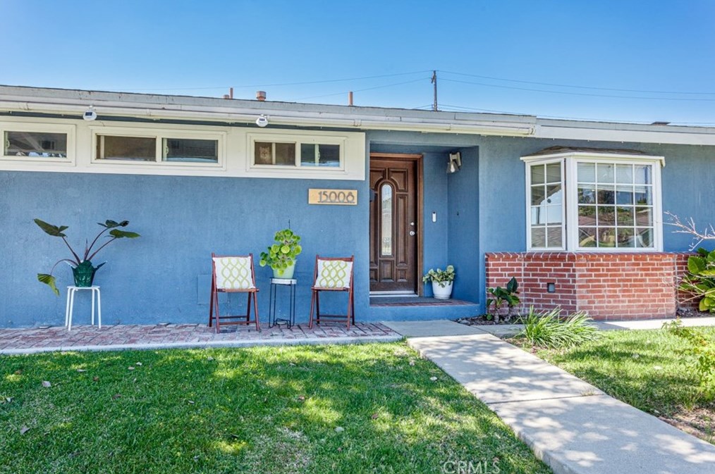 15008 Manzanares Rd, La Mirada, CA 90638