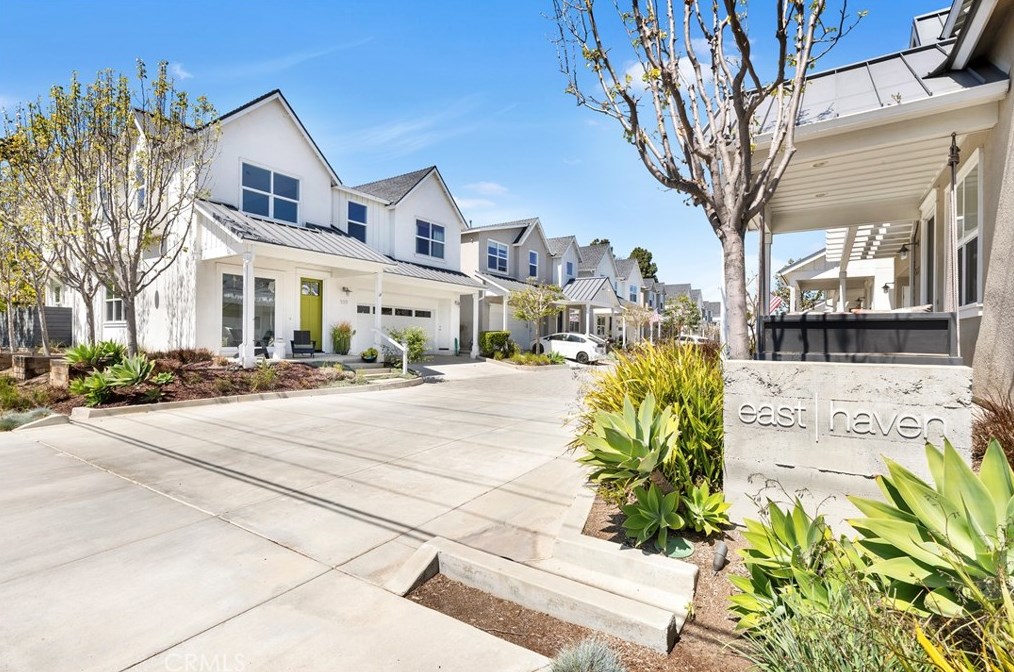 345 Anderson Ln, Costa Mesa, CA 92627